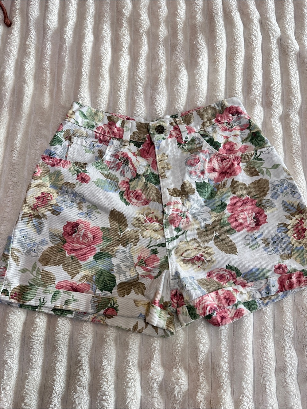 90’s style Nevada Jean shorts